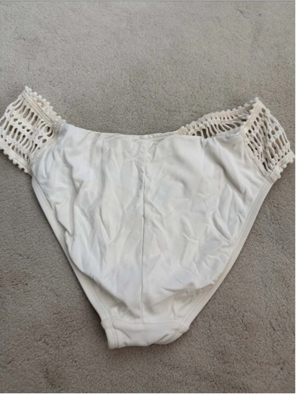 Robin Piccone Sophia Cream Crochet Bikini Swim Bottoms Size Medium